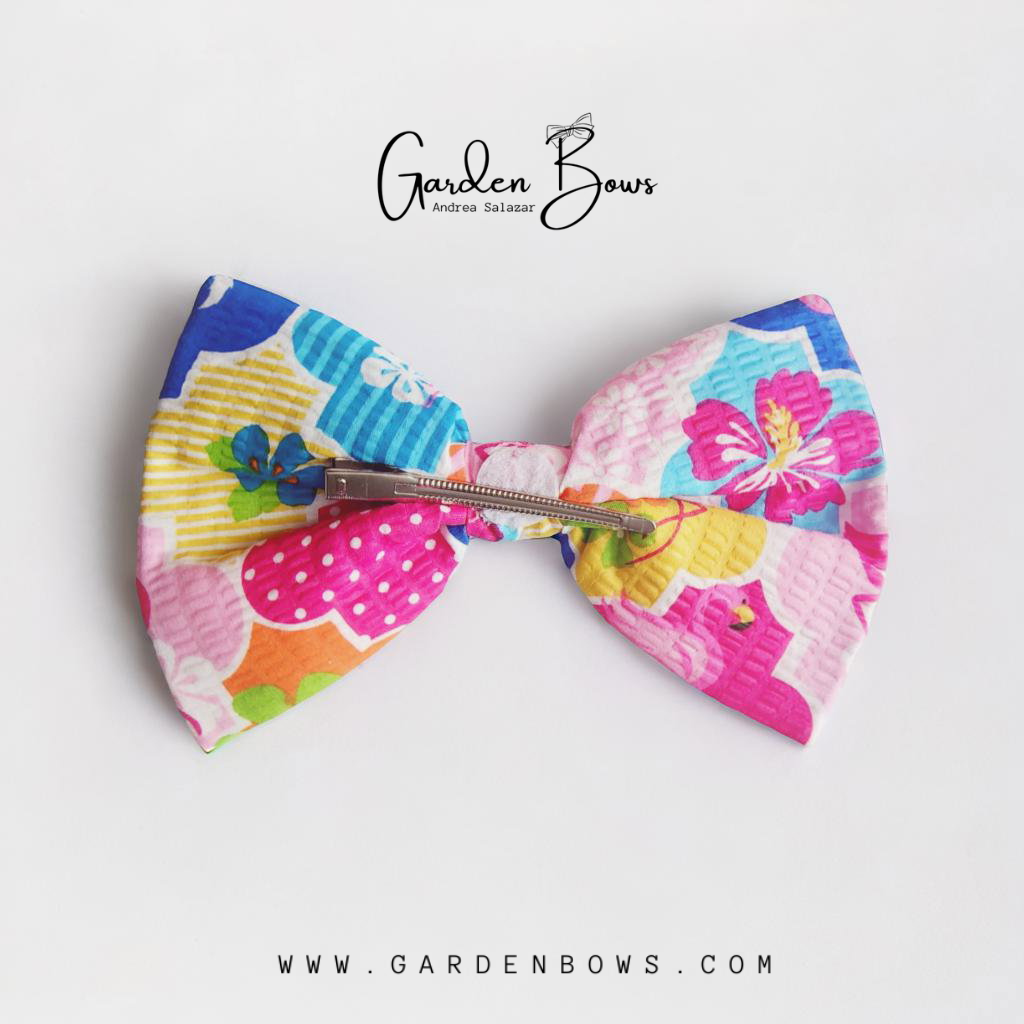 Hawaiian Floral Bow